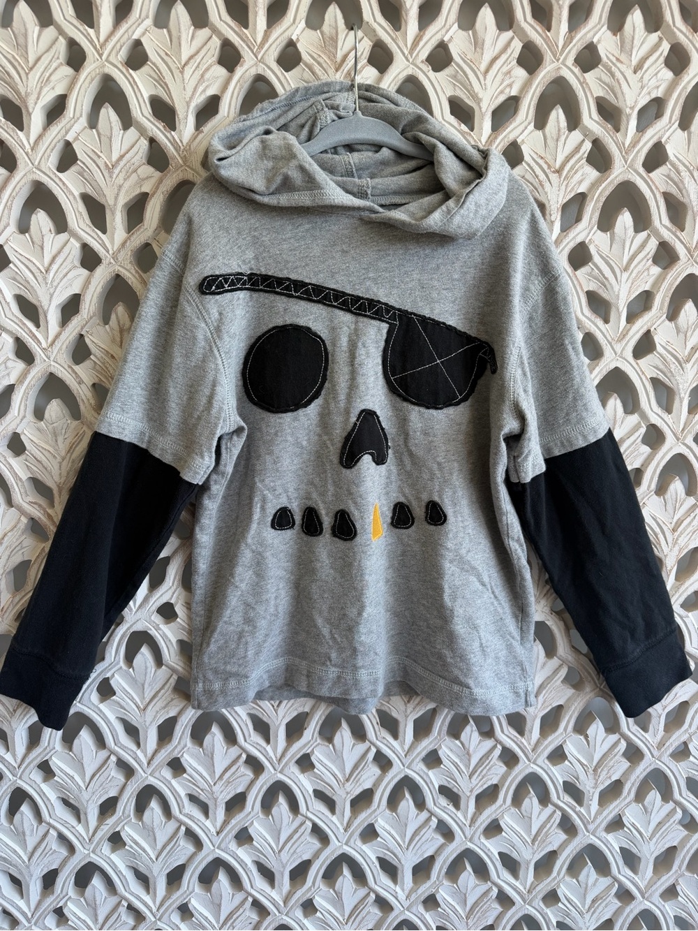 Gymboree Boys Skull Pirate Hooded Shirt Size 6 Halloween